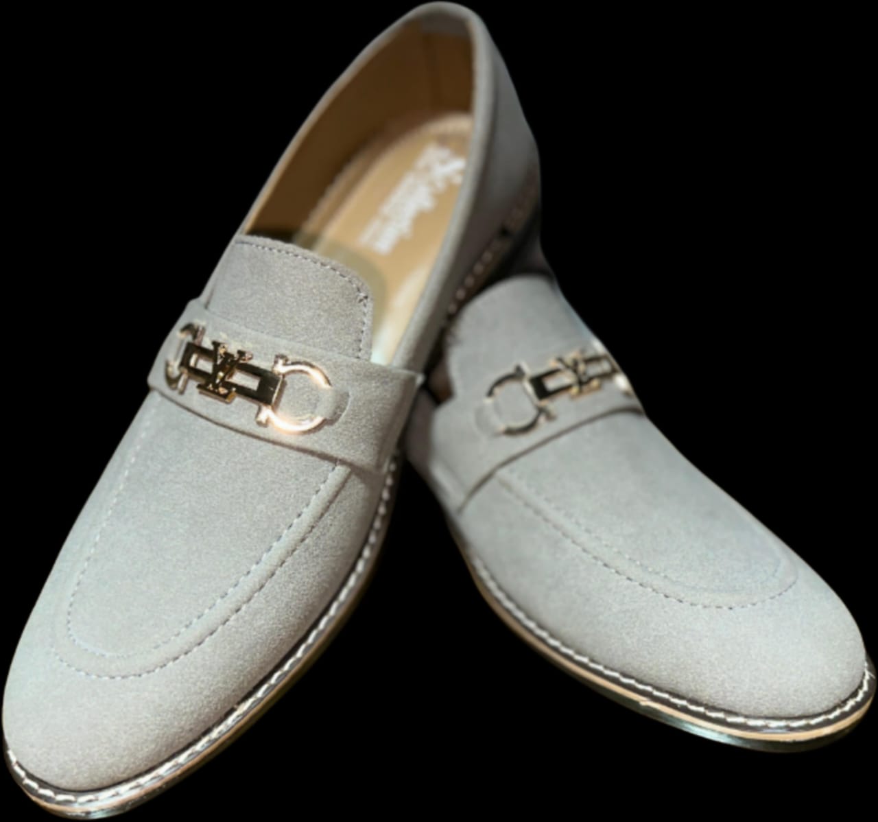 CASUAL SHOES