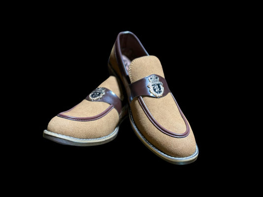 CASUAL SHOES