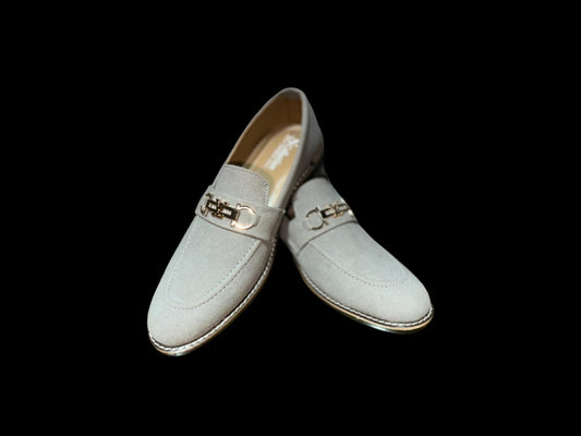 CASUAL SHOES